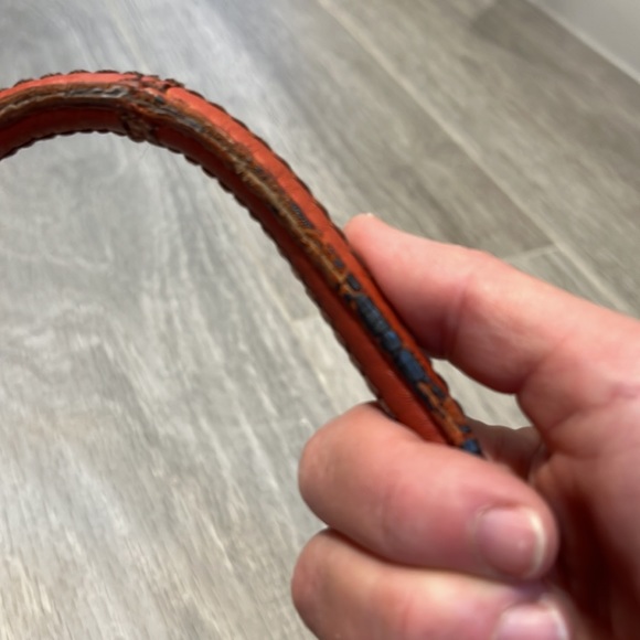 Small orange Cole Haan handbag - Picture 3 of 12